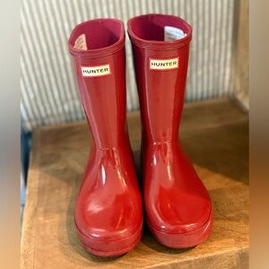 Kids red Hunter rainboots size 12